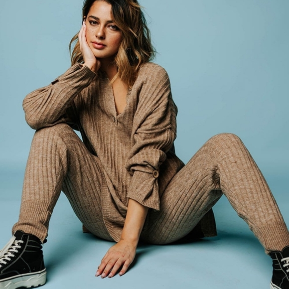 Free People Around The Clock Joggers in Army NWT Size Small - Picture 2 of 15